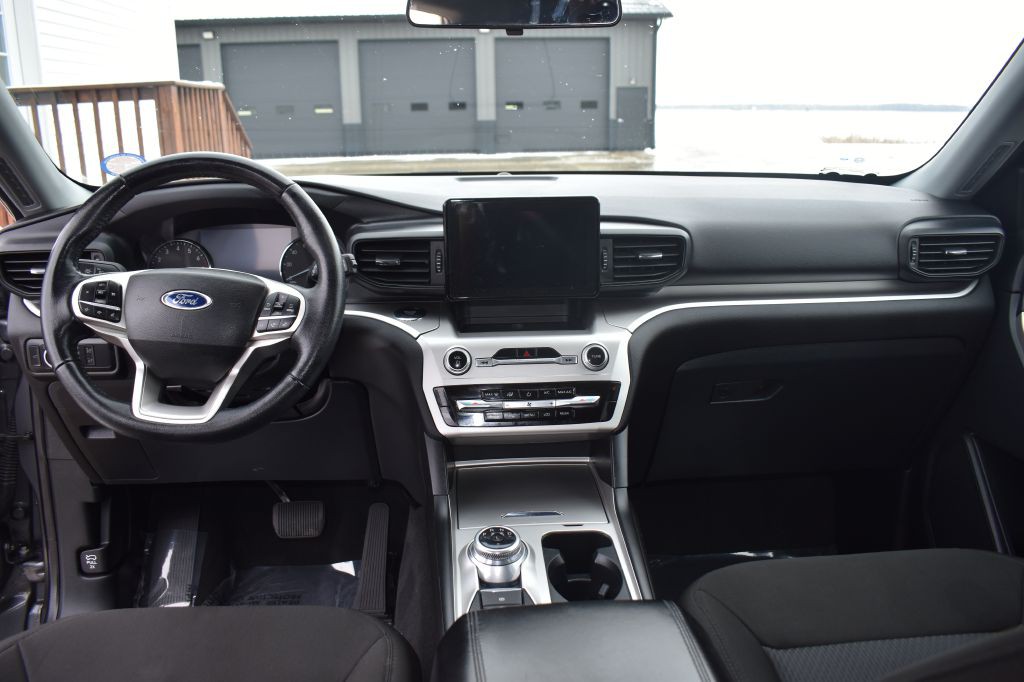 2022 Ford Explorer Image 17