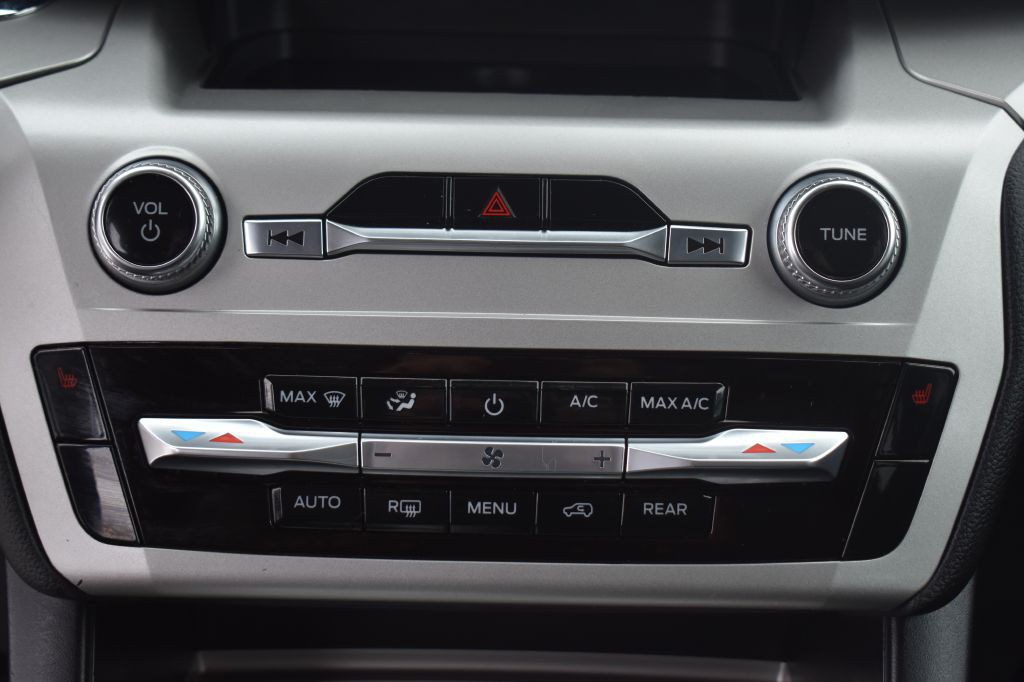 2022 Ford Explorer Image 20