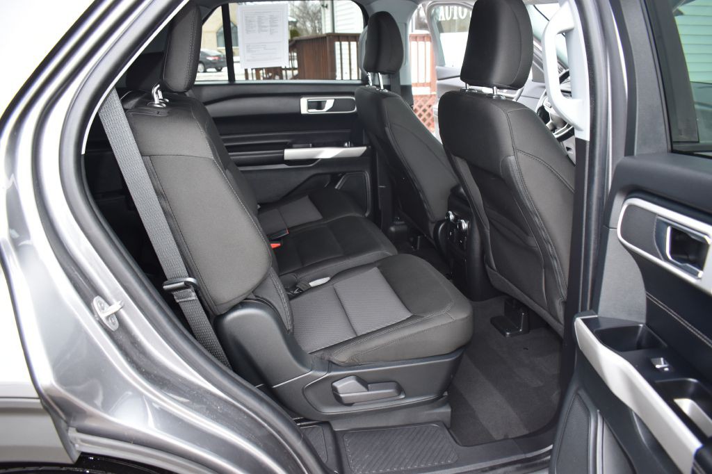 2022 Ford Explorer Image 24