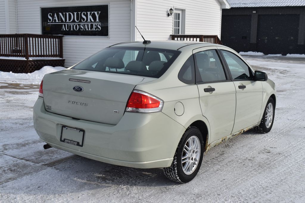 2011 Ford Focus Image 3