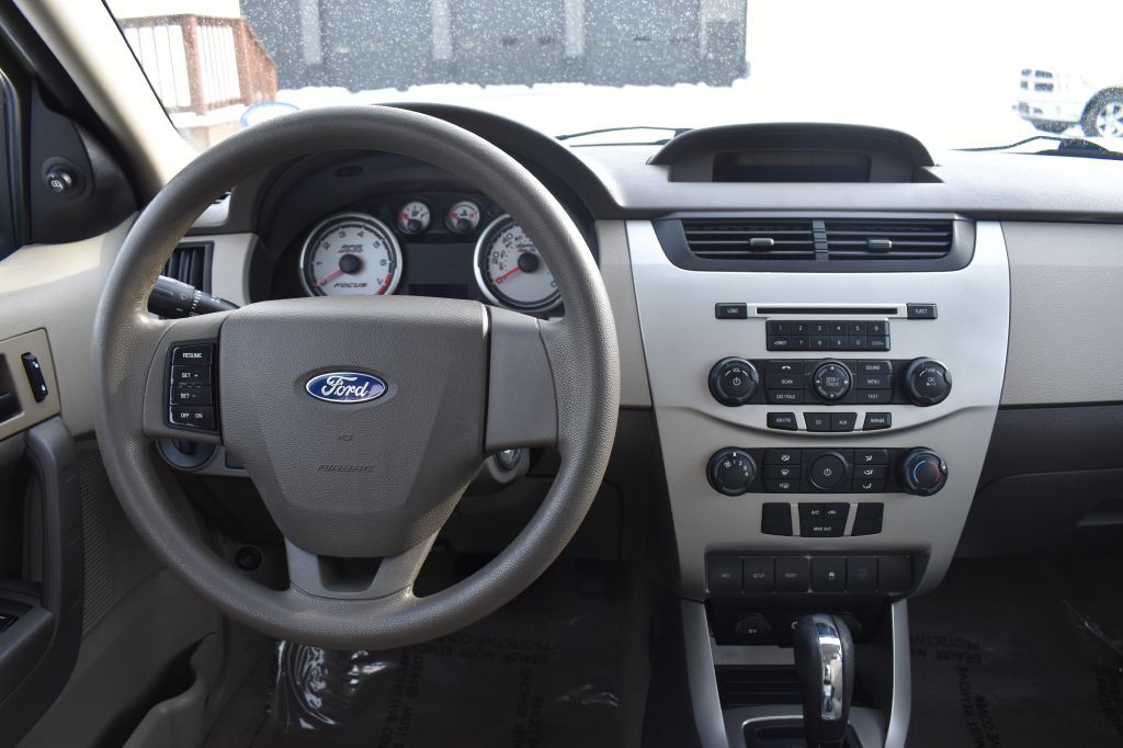 2011 Ford Focus Image 14