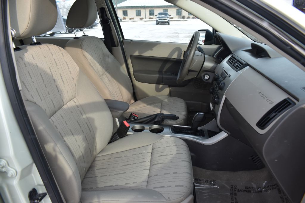 2011 Ford Focus Image 23