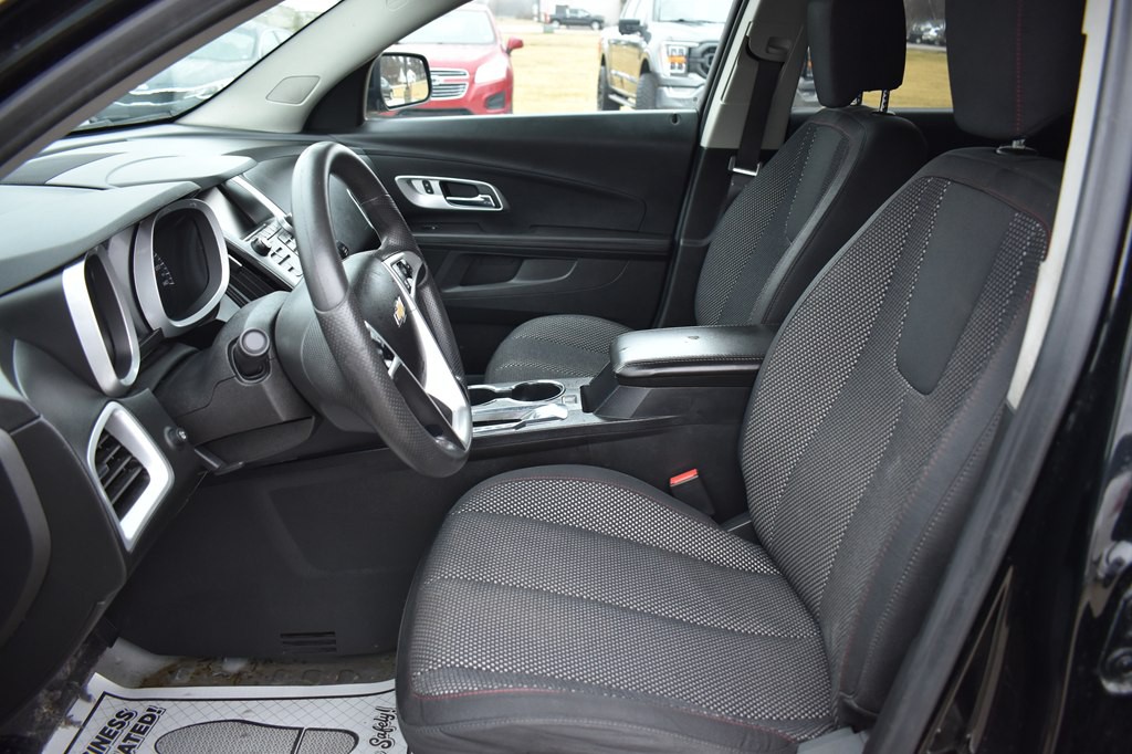 2017 Chevrolet Equinox Image 12