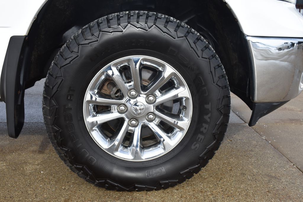 2017 RAM 1500 Image 10