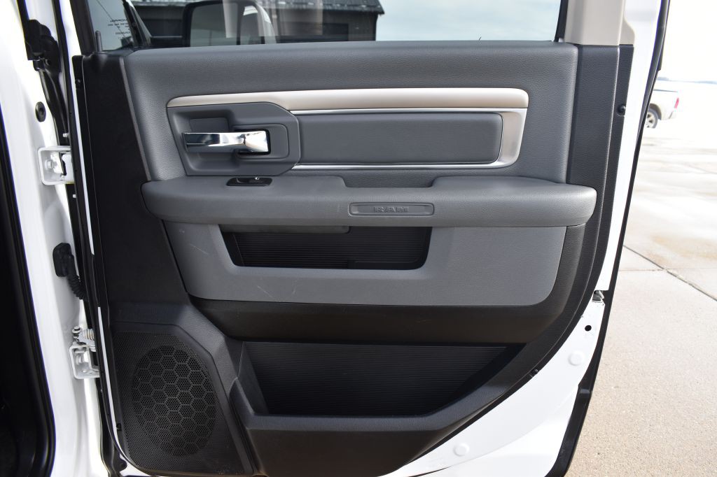 2017 RAM 1500 Image 23