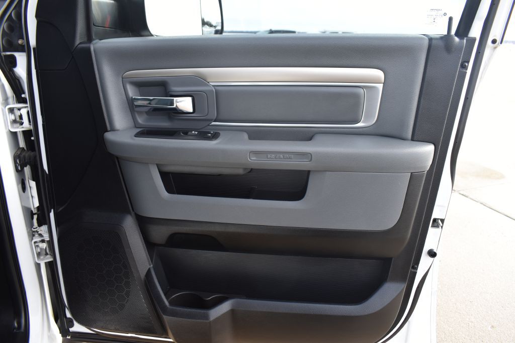 2017 RAM 1500 Image 24