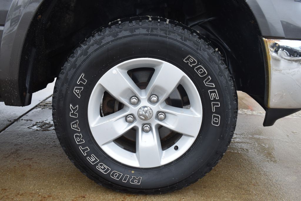 2017 RAM 1500 Image 9