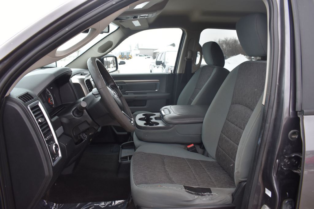 2017 RAM 1500 Image 12