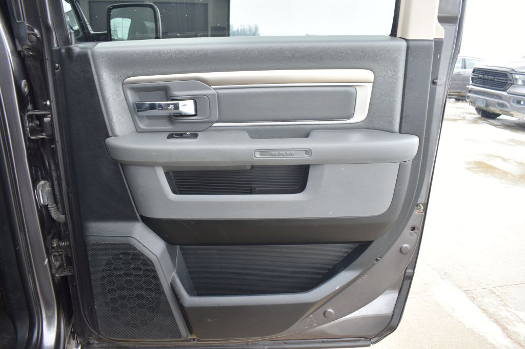 2017 RAM 1500 Image 23