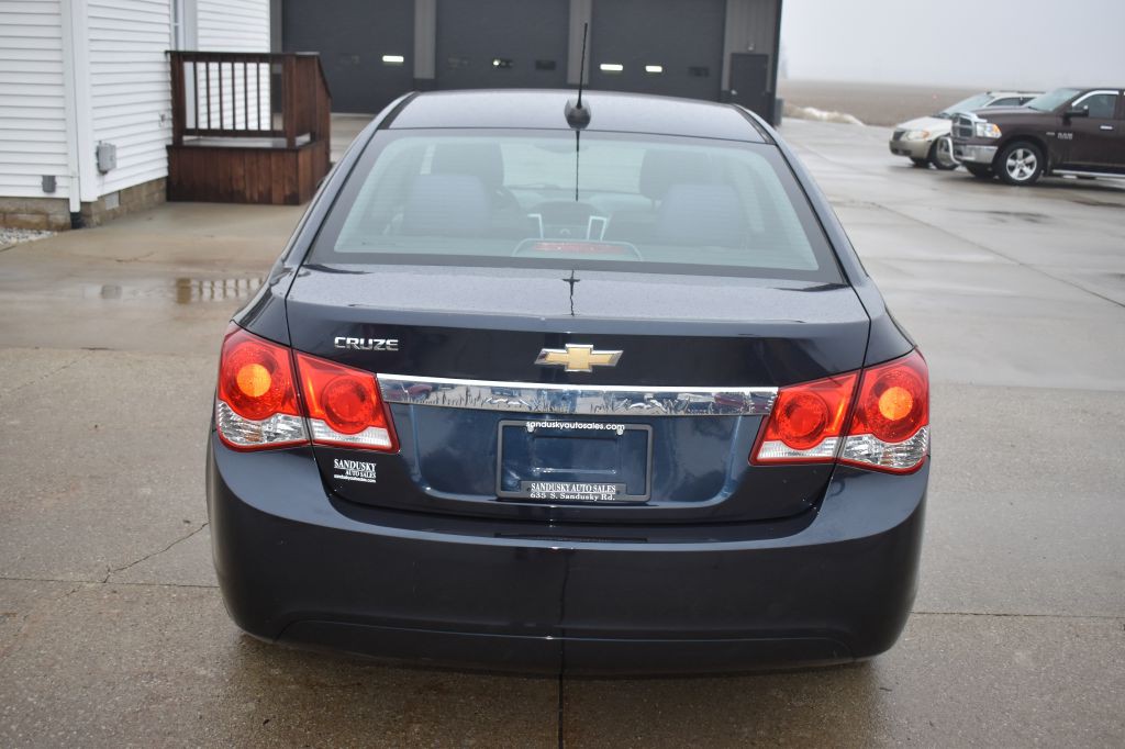 2015 Chevrolet Cruze Image 4