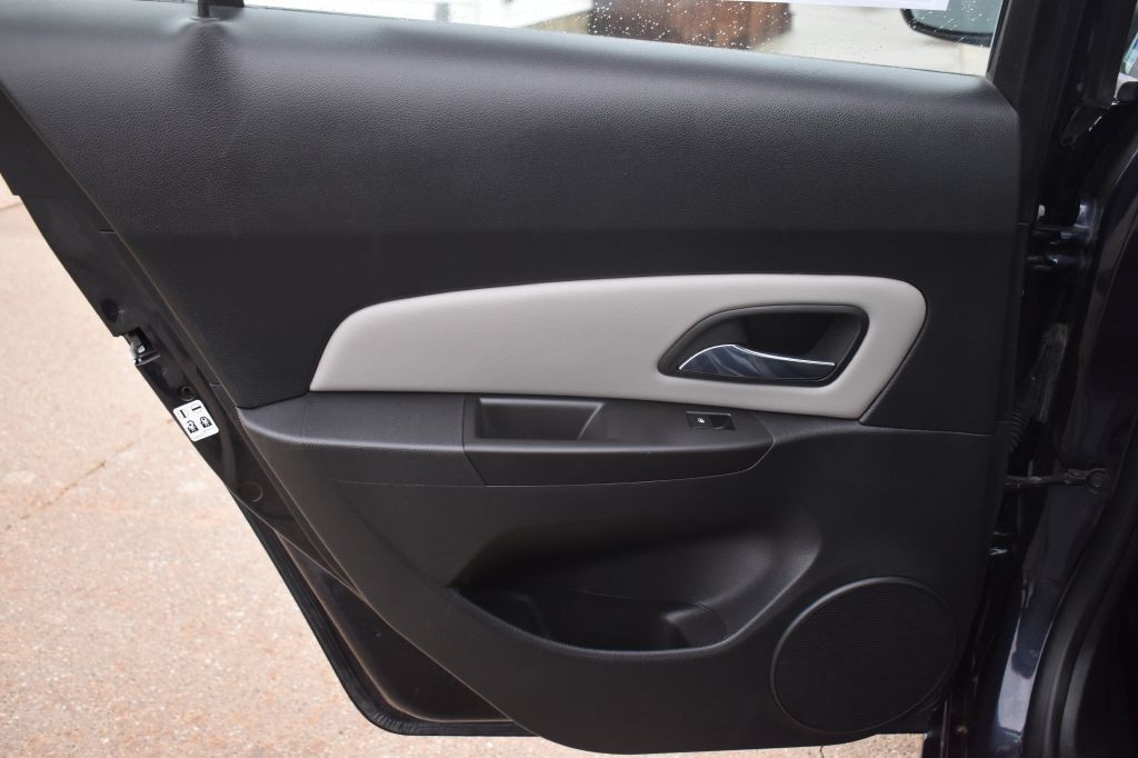 2015 Chevrolet Cruze Image 19