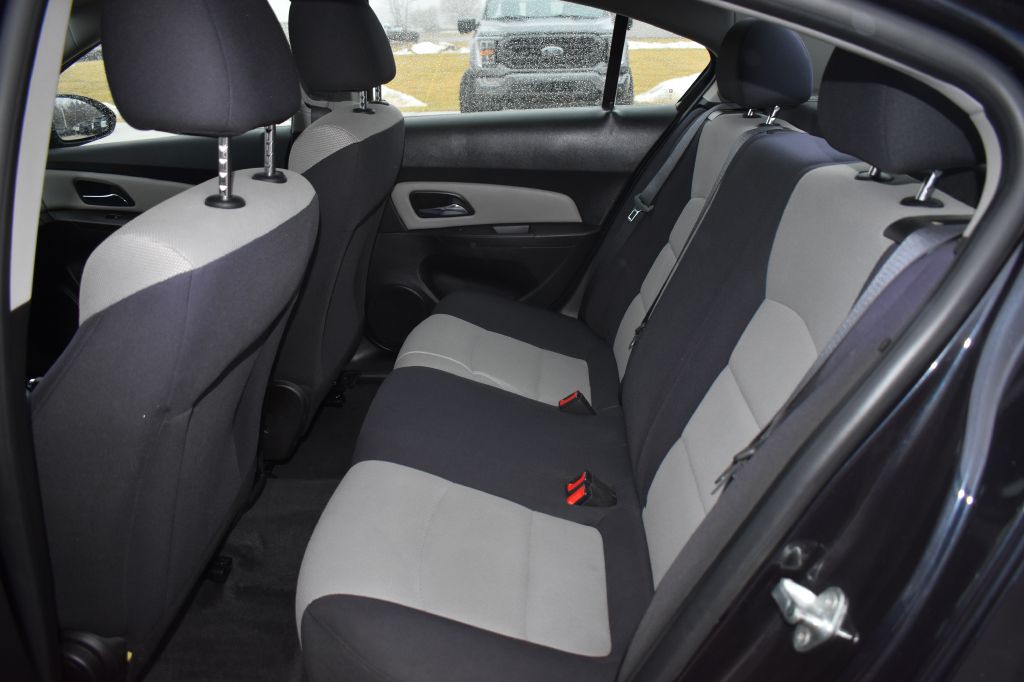 2015 Chevrolet Cruze Image 20