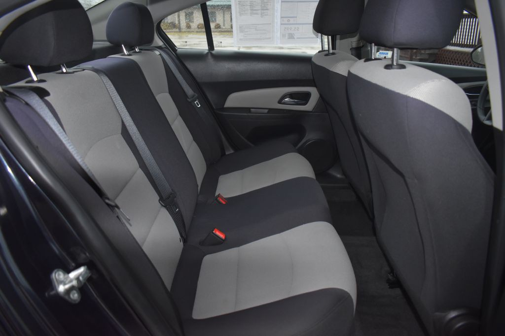 2015 Chevrolet Cruze Image 23