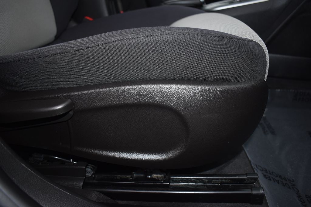 2015 Chevrolet Cruze Image 25