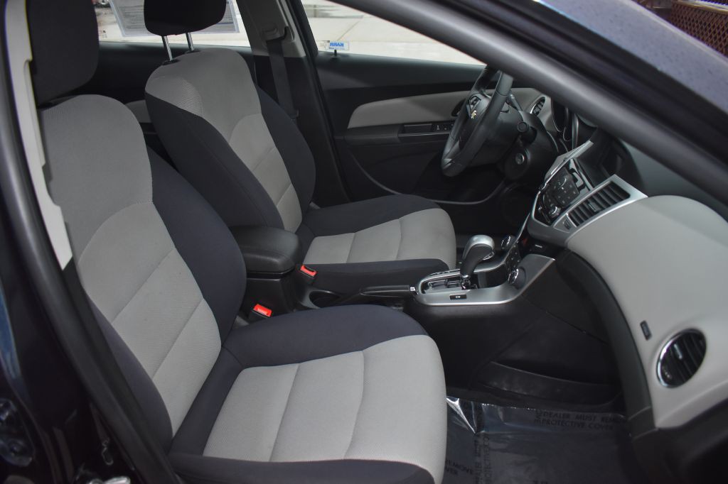 2015 Chevrolet Cruze Image 26