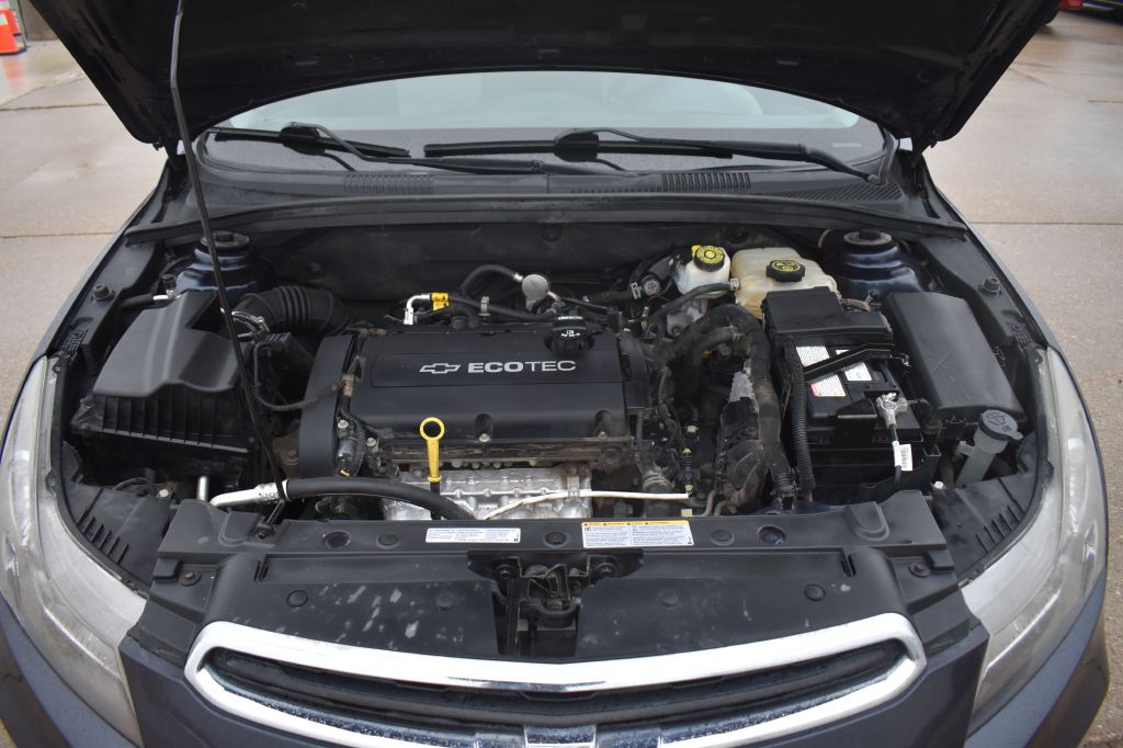 2015 Chevrolet Cruze Image 30