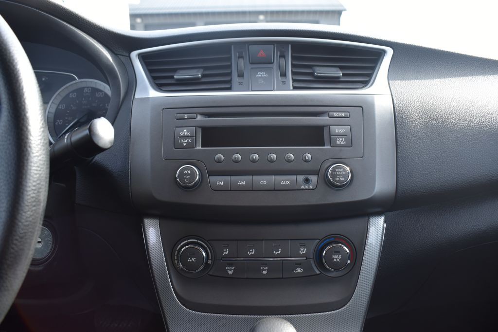 2014 Nissan Sentra Image 14