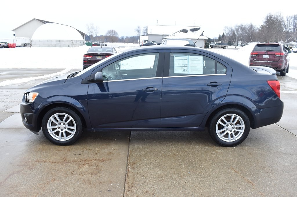 2015 Chevrolet Sonic Image 6