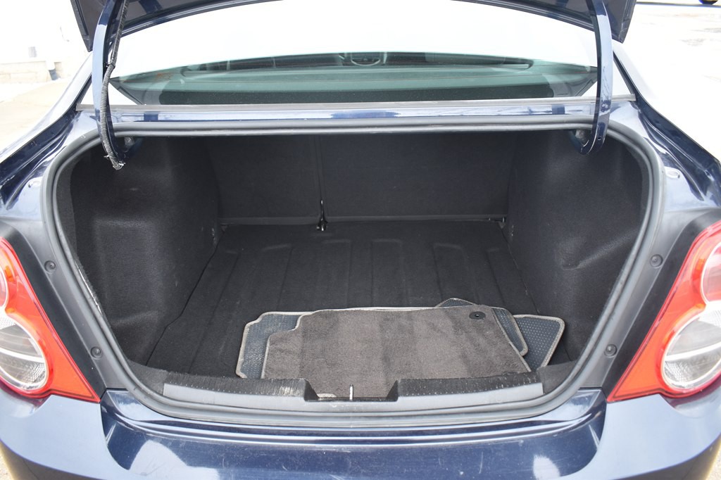 2015 Chevrolet Sonic Image 21