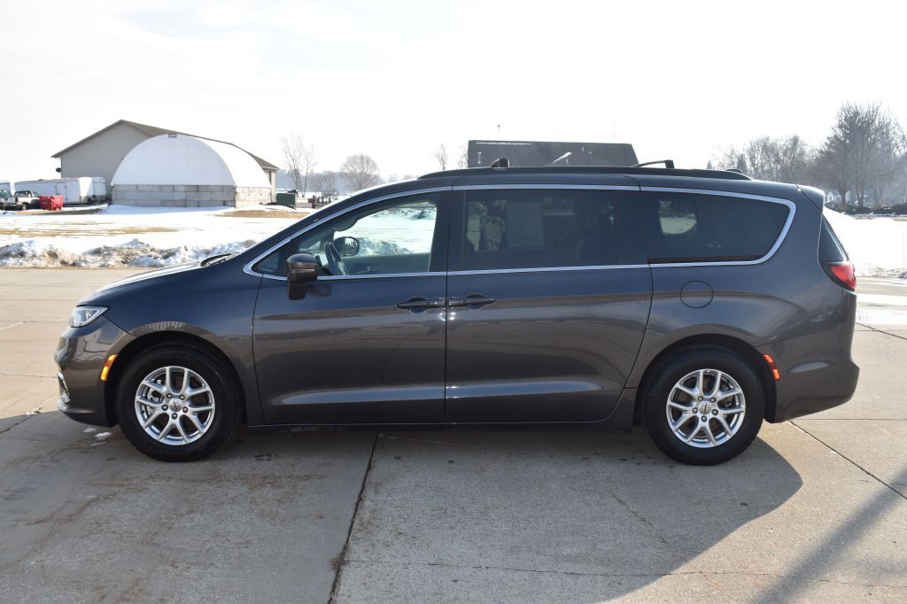 2022 Chrysler Pacifica Image 6