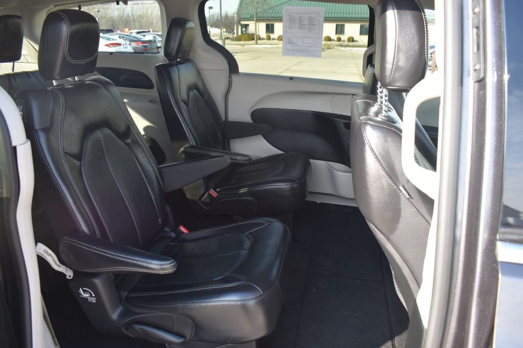 2022 Chrysler Pacifica Image 21