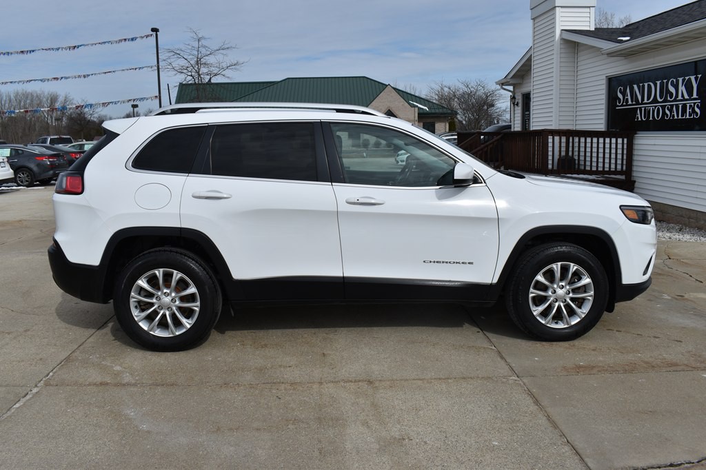 2019 Jeep Cherokee Image 2