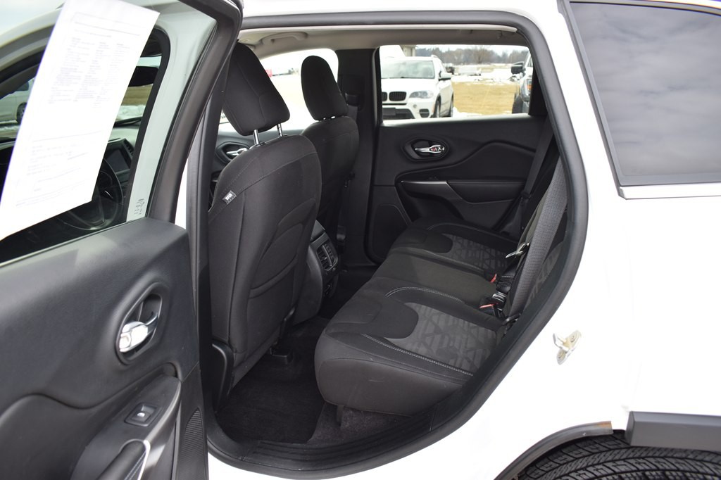 2019 Jeep Cherokee Image 13