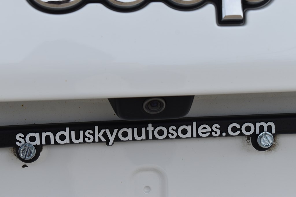 2019 Jeep Cherokee Image 16