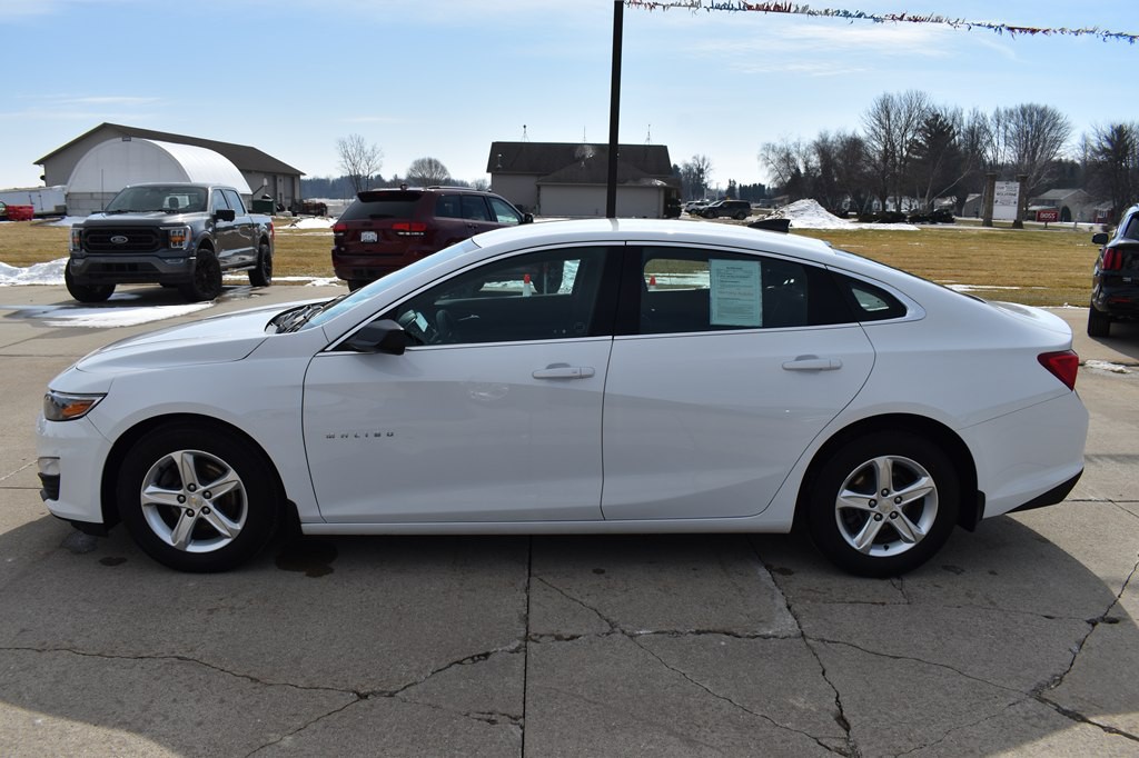 2022 Chevrolet Malibu Image 6