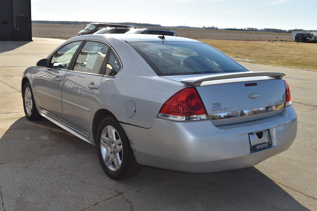 2011 Chevrolet Impala Image 5