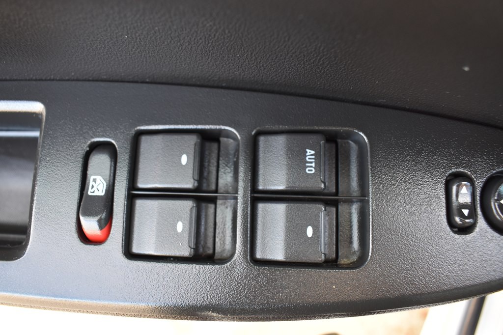 2011 Chevrolet Impala Image 13