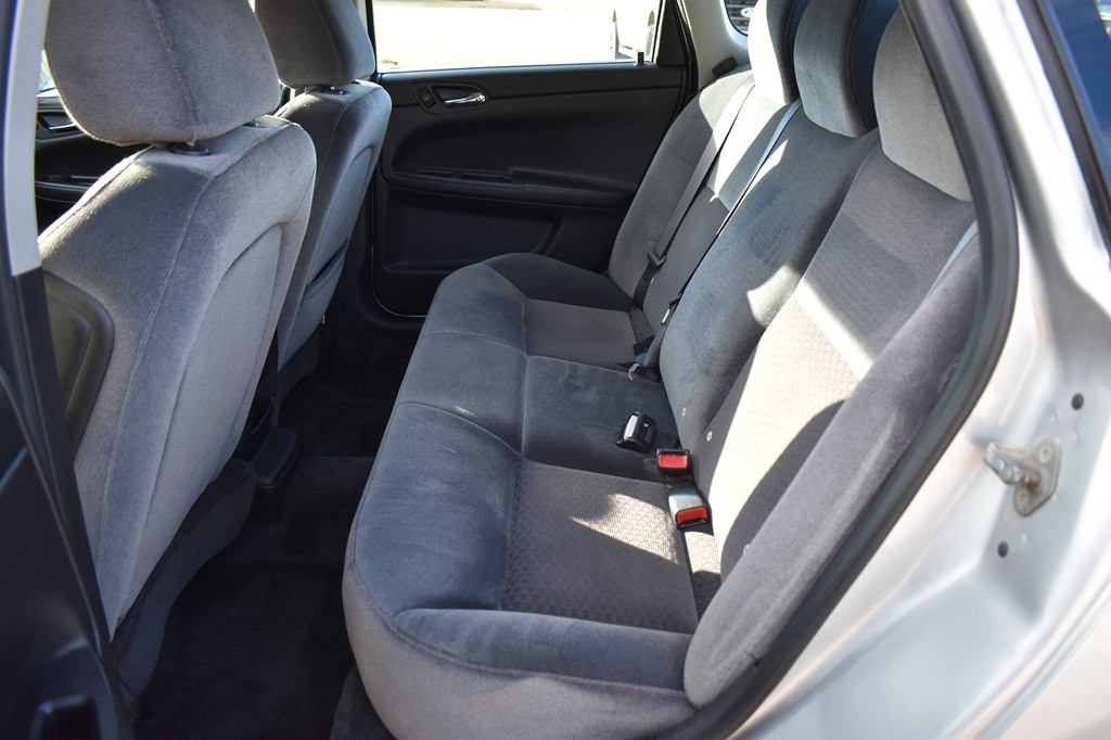 2011 Chevrolet Impala Image 20