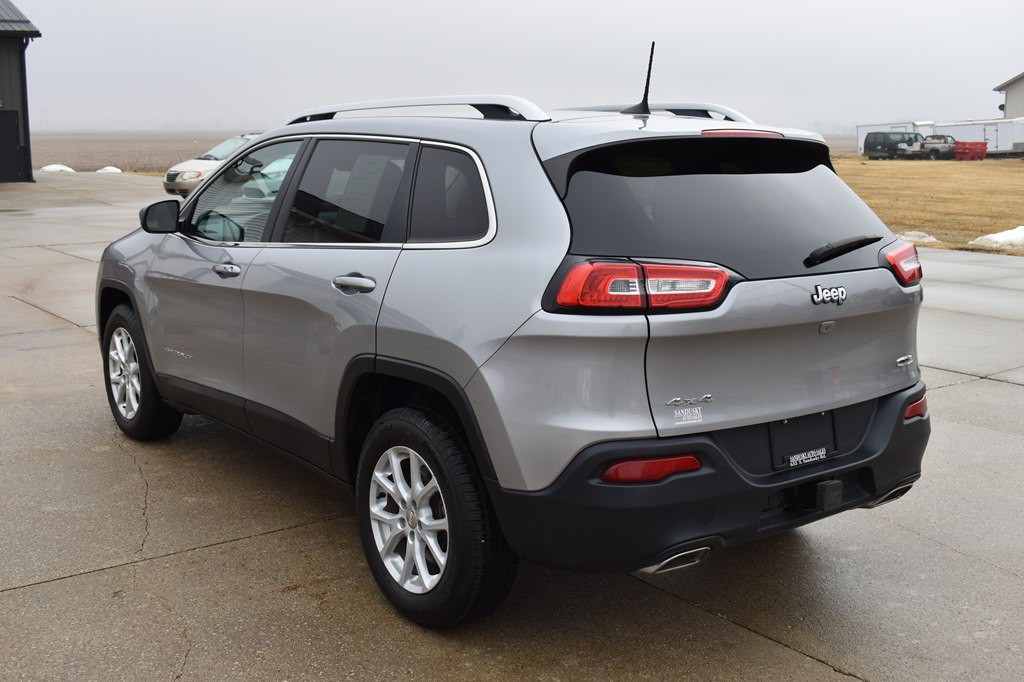 2017 Jeep Cherokee Image 5