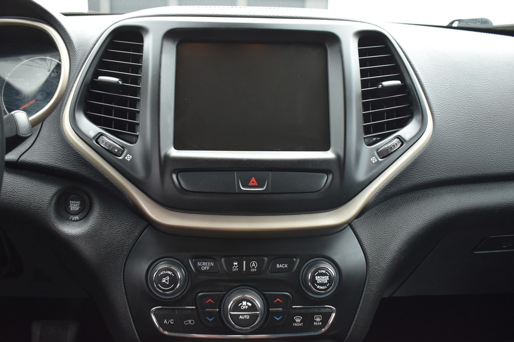 2017 Jeep Cherokee Image 14