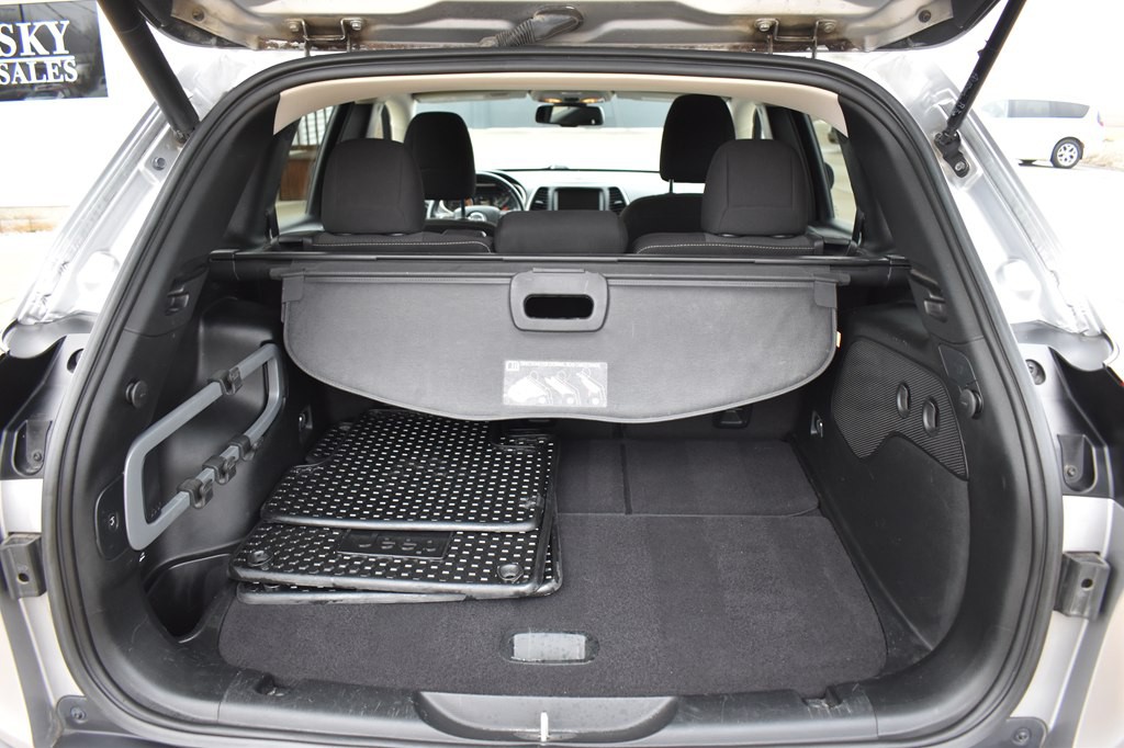 2017 Jeep Cherokee Image 20