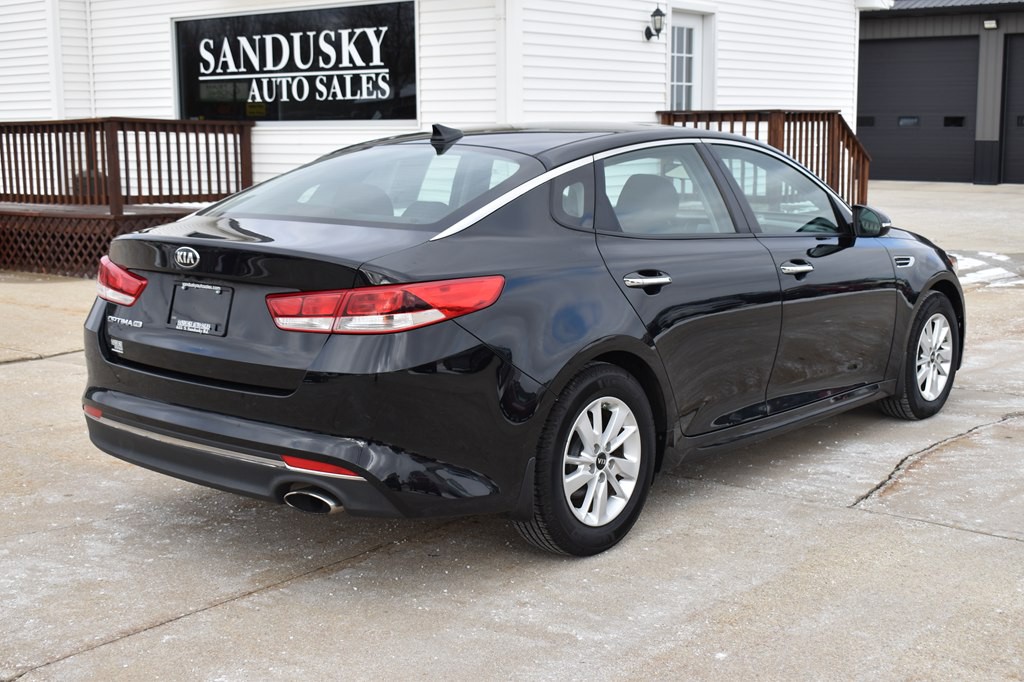 2018 Kia Optima Image 3