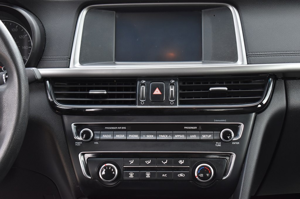 2018 Kia Optima Image 17