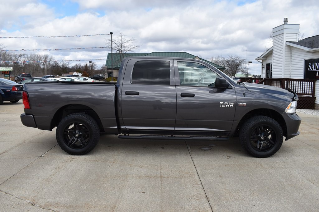 2017 RAM 1500 Image 2