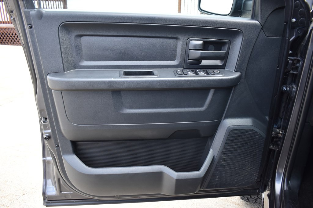 2017 RAM 1500 Image 10