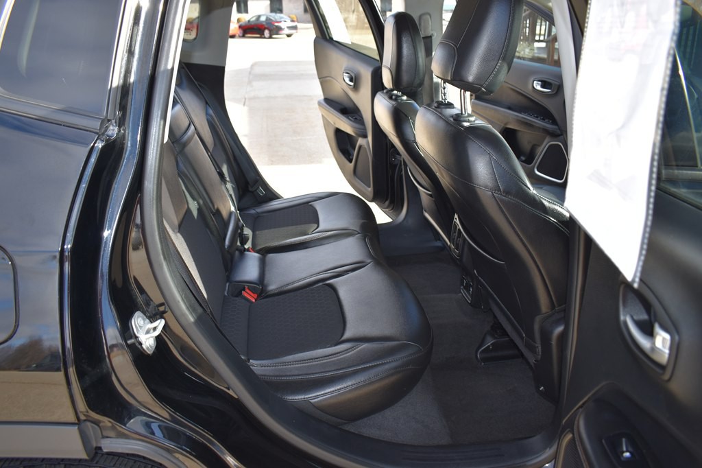 2018 Jeep Compass Image 14