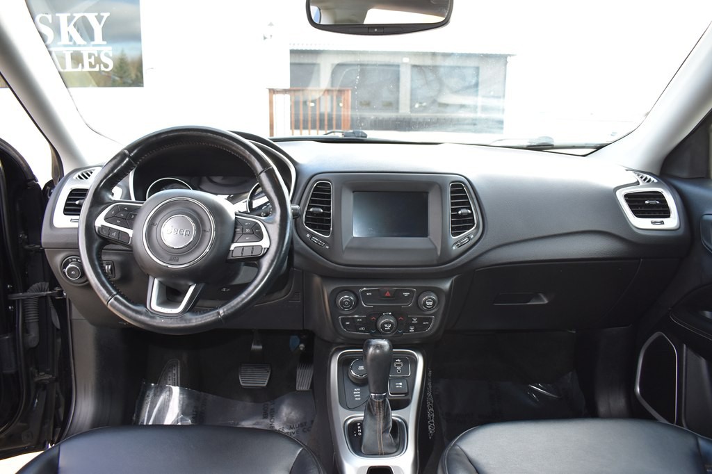 2018 Jeep Compass Image 20