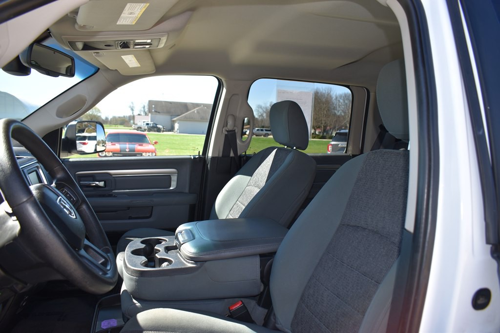 2017 RAM 1500 Image 12