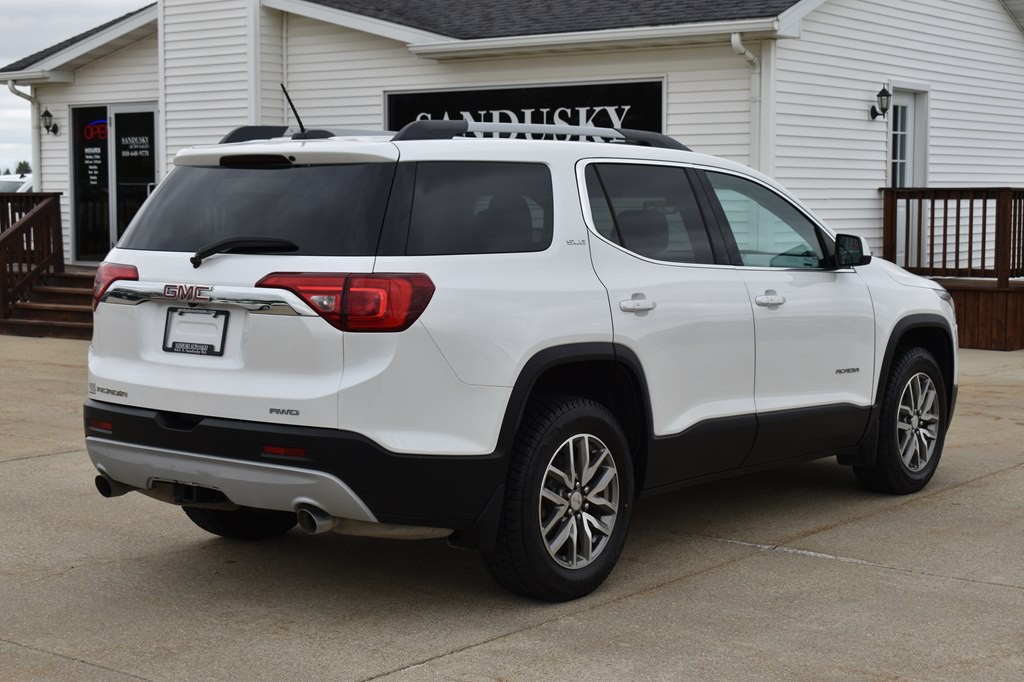 2019 GMC Acadia Image 3