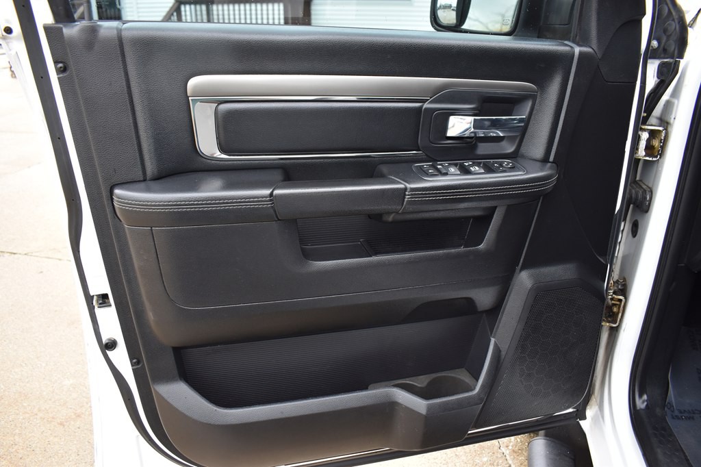 2016 RAM 1500 Image 9