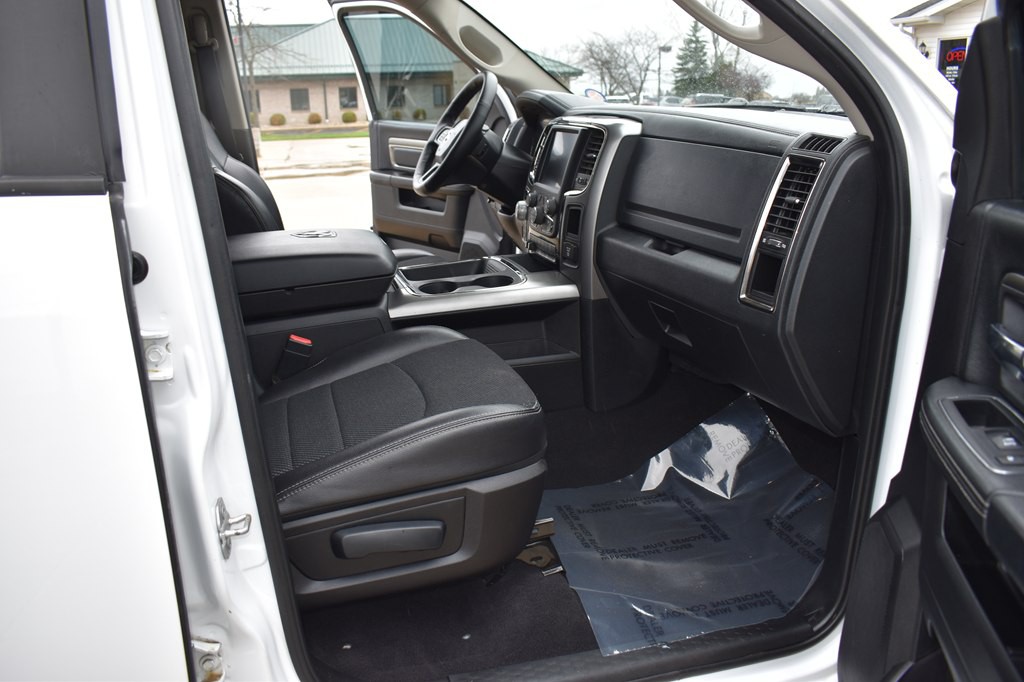 2016 RAM 1500 Image 17