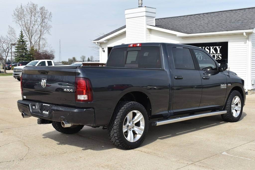 2016 RAM 1500 Image 3