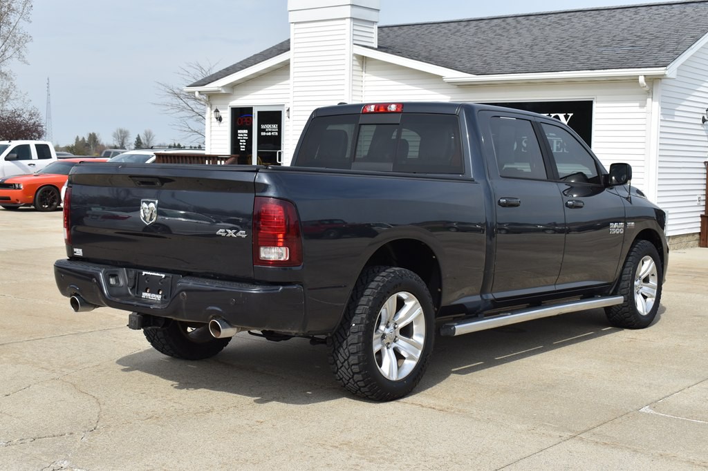 2016 RAM 1500 Image 9