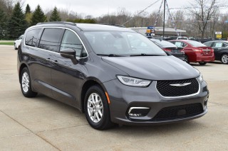 Image for 2022 Chrysler Pacifica Touring L ID: 7353461