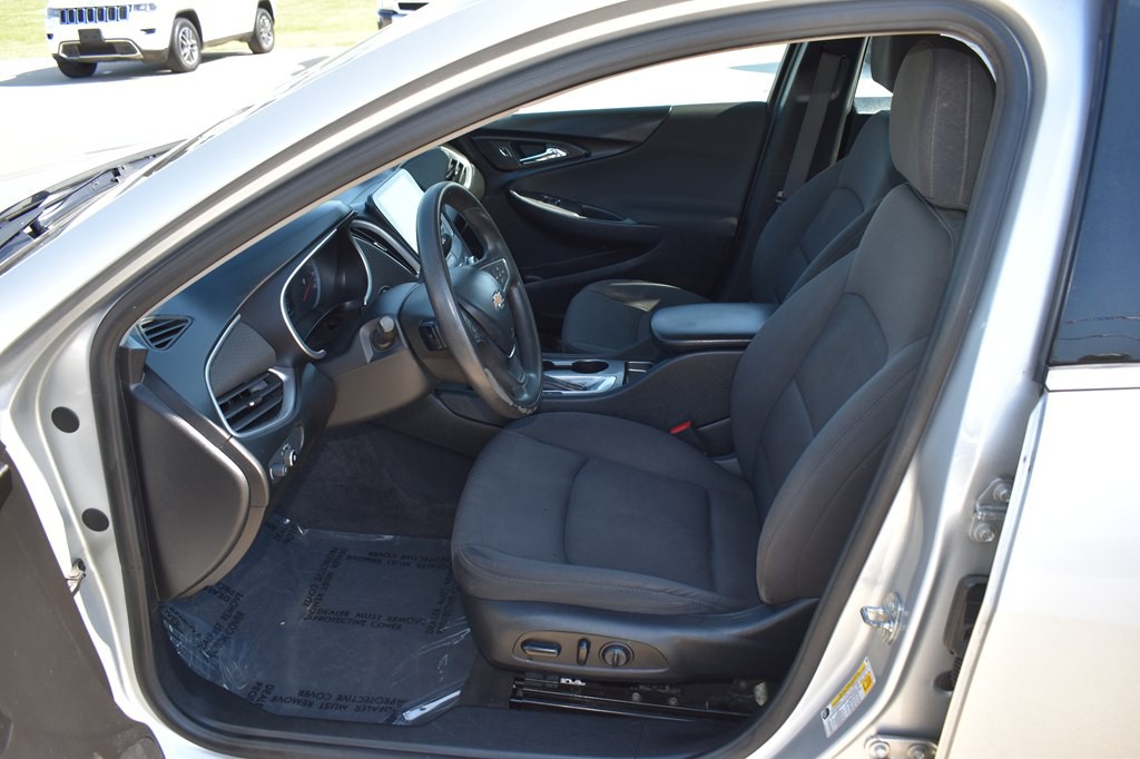 2020 Chevrolet Malibu Image 10