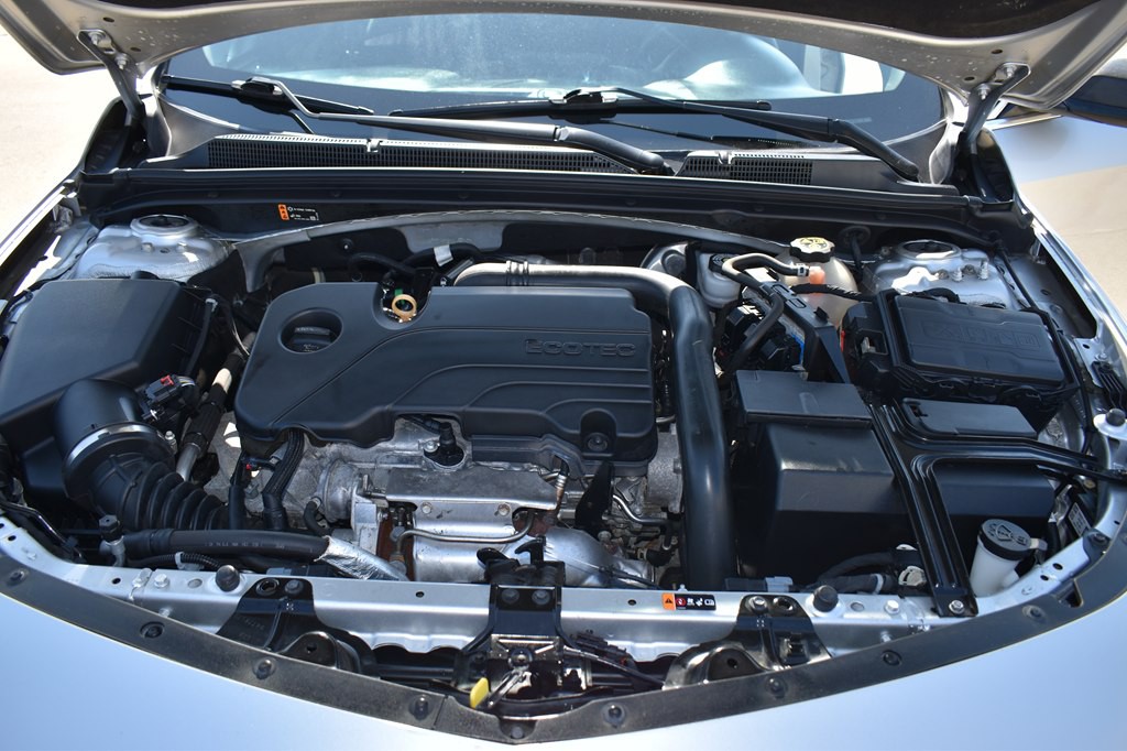 2020 Chevrolet Malibu Image 18